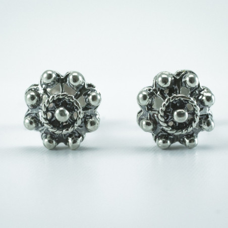 Pendientes Pendientes botón charro en plata 001-TUERCA 001-TUERCA BotonCharro Pendientes Pendientes botón charro en plata 001-TUERCA 001-TUERCA BotonCharro