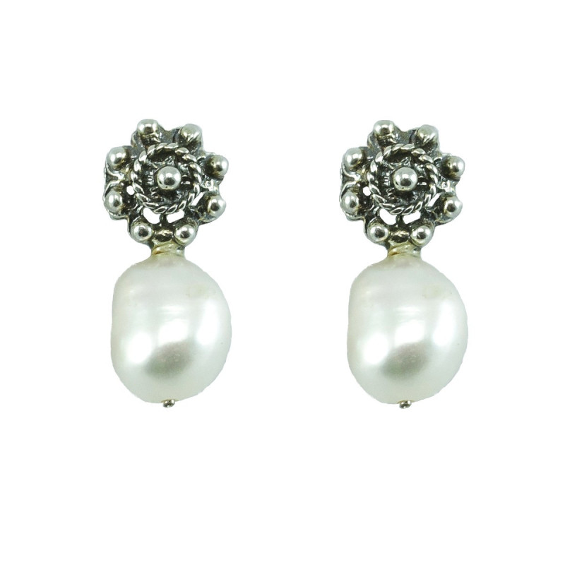 Pendientes Botón Charro con Perla en Plata 0/PERLA | 6,88 € | Joyería Flores Pendientes Botón Charro con Perla en Plata 0/PERLA | 6,88 € | Joyería Flores