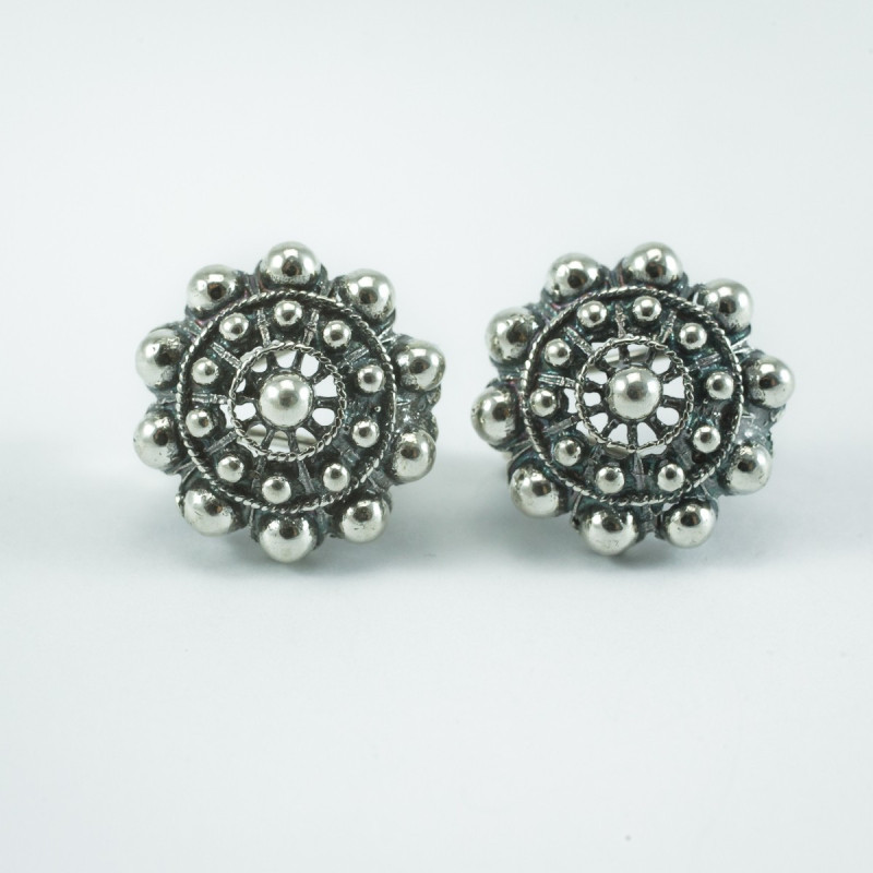 Pendientes botón charro en plata 005-D/OMEGA | 42,44 € | Joyería Flores