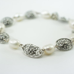 Pulsera botón charro perlas plata de ley F26P | 44,87 € | Joyería Flores
