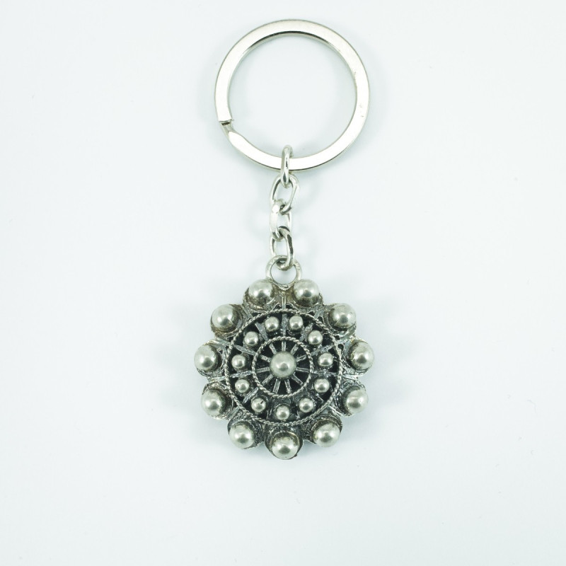 Llavero Botón Charro Forrado Plata de Ley 012/311 | 79,38 € | Joyería Flores Llavero Botón Charro Forrado Plata de Ley 012/311 | 79,38 € | Joyería Flores
