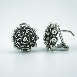 Pendientes Botón Charro en Plata de ley 009/OMEGA | 40,63 € | Joyería Flores