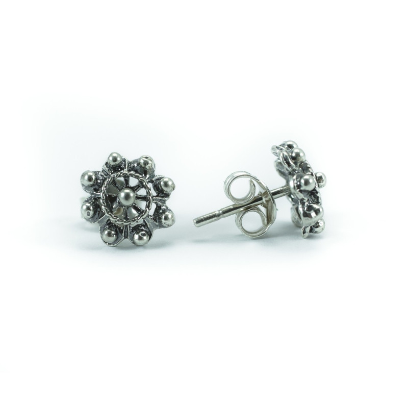 Pendientes Botón Charro en Plata de ley 002 | 7,38 € | Joyería Flores Pendientes Botón Charro en Plata de ley 002 | 7,38 € | Joyería Flores