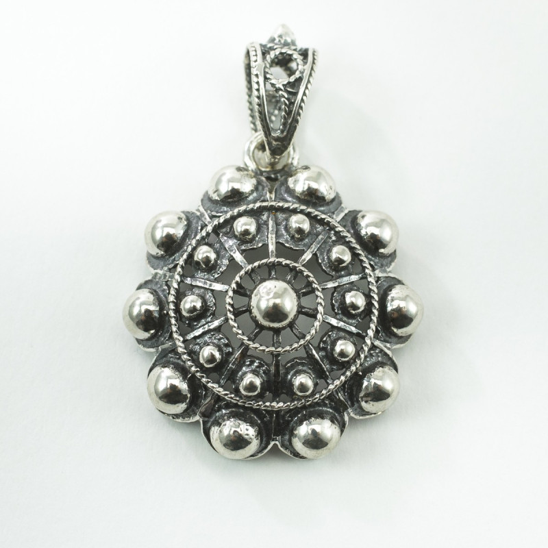 Colgante Botón Charro Plata de ley T010N | 52,44 € | Joyería Flores