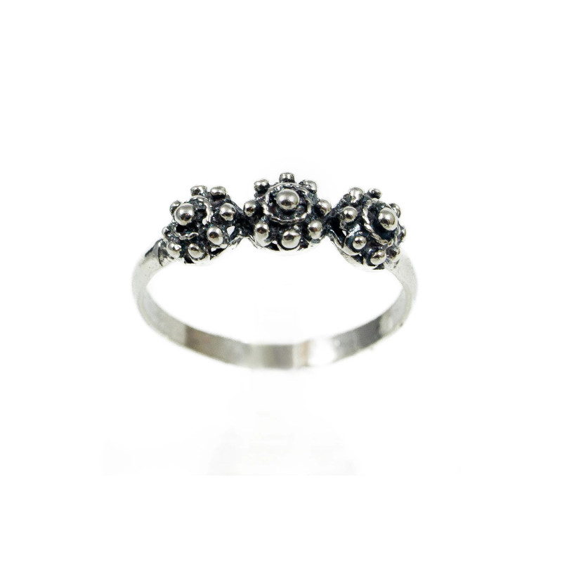 Sortija Triple Botón Charro Plata de ley BC521/0 | 9,88 € | Joyería Flores Sortija Triple Botón Charro Plata de ley BC521/0 | 9,88 € | Joyería Flores