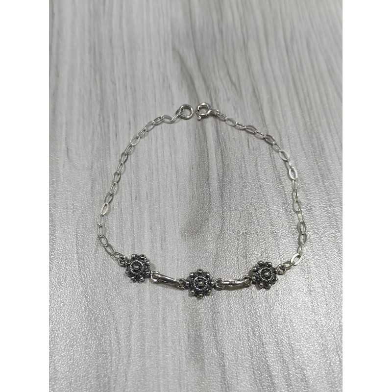 Pulsera Botón Charro Plata de Ley 3 botones 0-3 | 15,63 € | Joyería Flores Pulsera Botón Charro Plata de Ley 3 botones 0-3 | 15,63 € | Joyería Flores