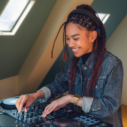 Reloj Casio Vintage Amarillo/Oro Digital | 59,90 € | Joyería Flores