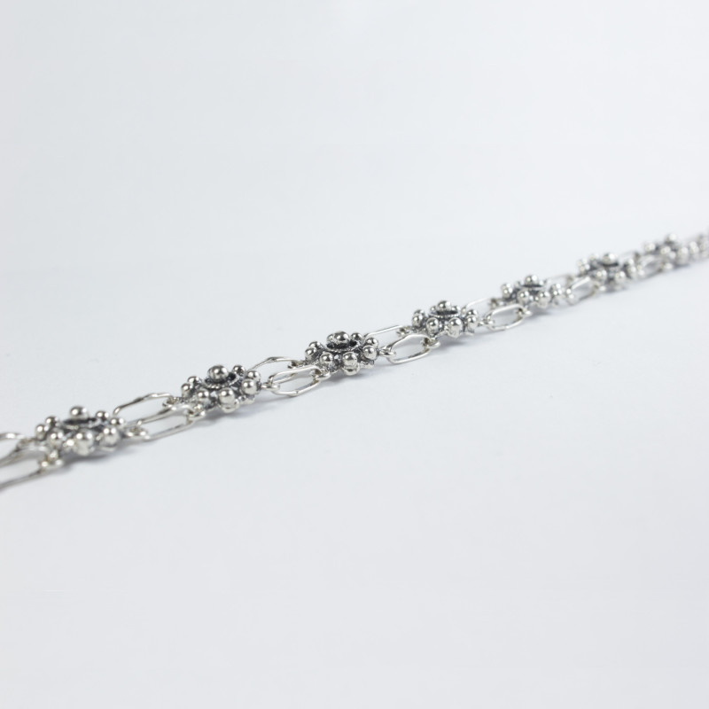 Pulsera botón charro en plata de ley 004S/P9D | 77,38 € | Joyería Flores Pulsera botón charro en plata de ley 004S/P9D | 77,38 € | Joyería Flores