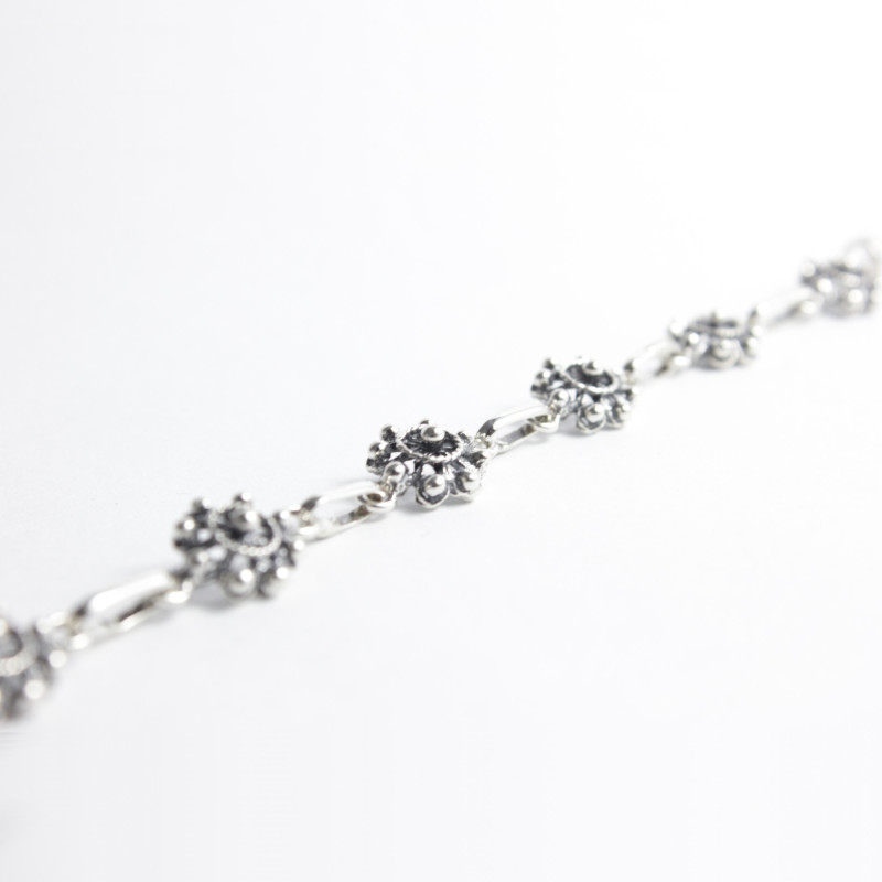 Pulsera botón charro en plata de ley 002/8 | 34,88 € | Joyería Flores Pulsera botón charro en plata de ley 002/8 | 34,88 € | Joyería Flores