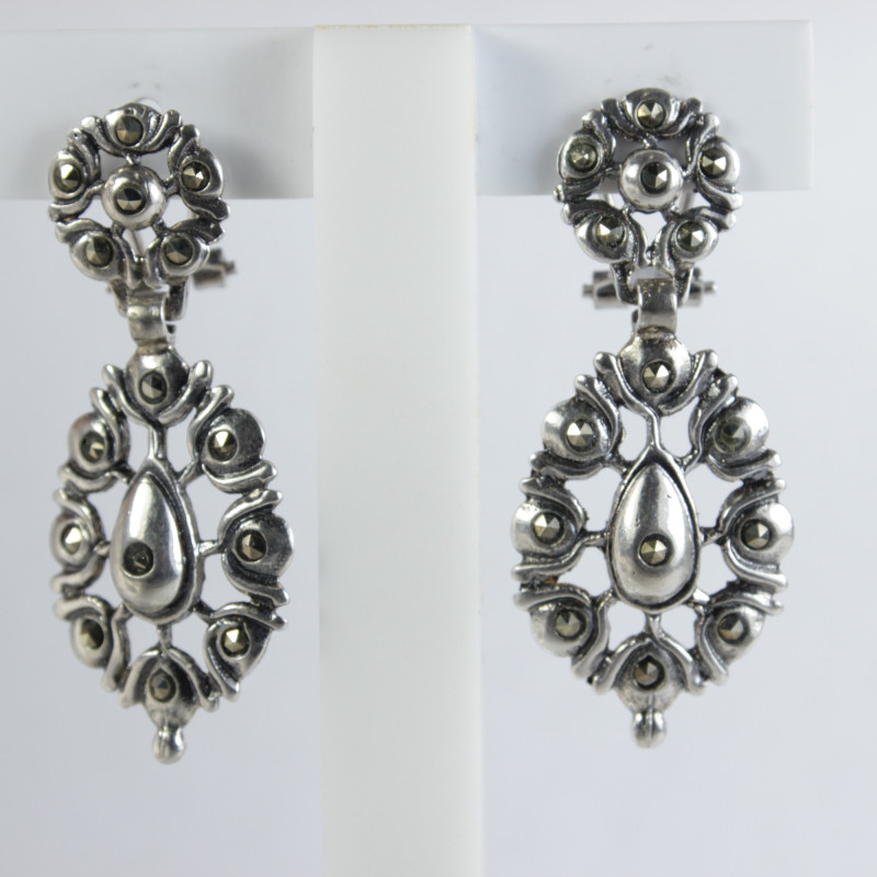 Pendientes Teja Botón charro Plata de Ley 532/AB | 44,38 € | Joyería Flores Pendientes Teja Botón charro Plata de Ley 532/AB | 44,38 € | Joyería Flores