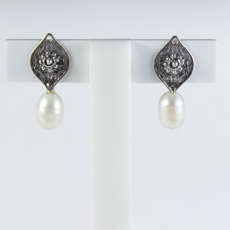 Pendientes Botón Charro perla Plata F31-PERLA | 13,13 € | Joyería Flores Pendientes Botón Charro perla Plata F31-PERLA | 13,13 € | Joyería Flores