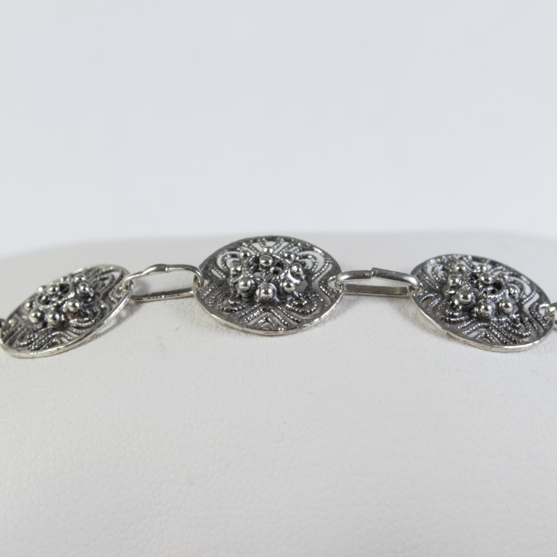 Pulsera filigrana botón charro en plata F39-PULS | 43,63 € | Joyería Flores Pulsera filigrana botón charro en plata F39-PULS | 43,63 € | Joyería Flores