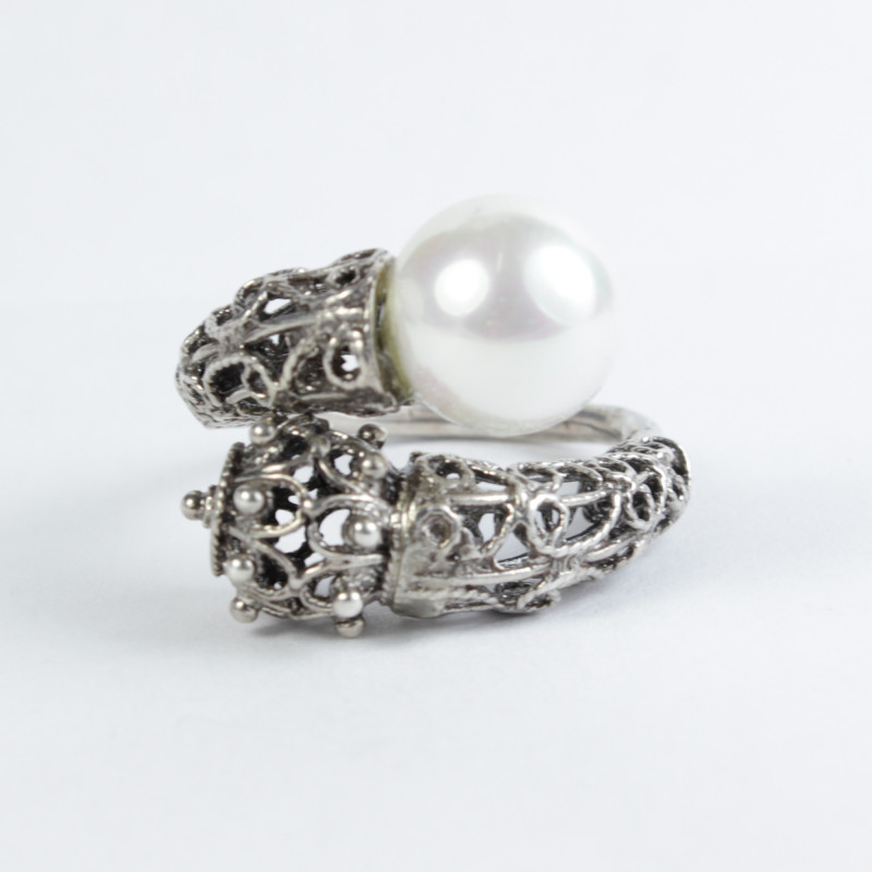 Anillo Botón charro filigrana Plata 03-PERLA | 39,38 € | Joyería Flores Anillo Botón charro filigrana Plata 03-PERLA | 39,38 € | Joyería Flores